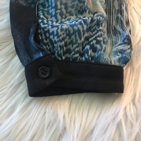 Hale Bob sheer feather print long sleeve blouse. Size small - Picture 11 of 12